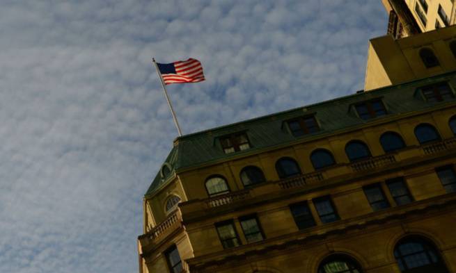 Deux roquettes s'abattent près de l'ambassade américaine à Bagdad Deux roquettes s'abattent près de l'ambassade américaine à Bagdad