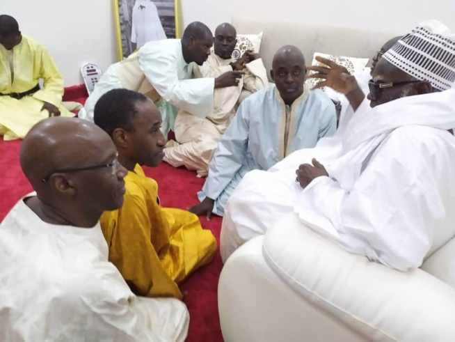 Adama Gaye Chez le Khalife des mourides