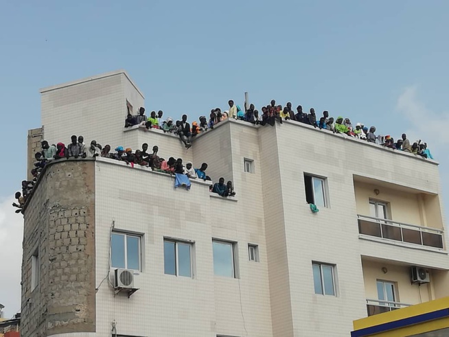PHOTOS - Massalikoul Djinaane: L'impressionnante marée humaine, à quelques heures de l'inauguration du joyau PHOTOS - Massalikoul Djinaane: L'impressionnante marée humaine, à quelques heures de l'inauguration du joyau