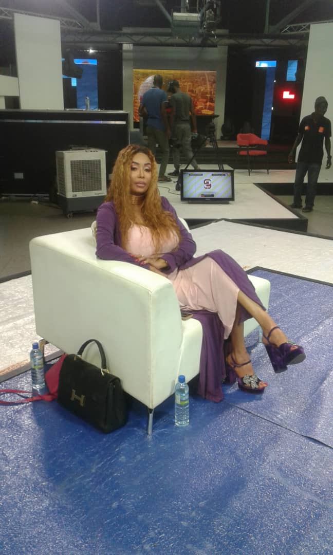 C à Dire sur la 2STV: Ben Matar et Fabienne reçoivent le professeur Serigne Khadim Rassoul Thiam. C à Dire sur la 2STV: Ben Matar et Fabienne reçoivent le professeur Serigne Khadim Rassoul Thiam.