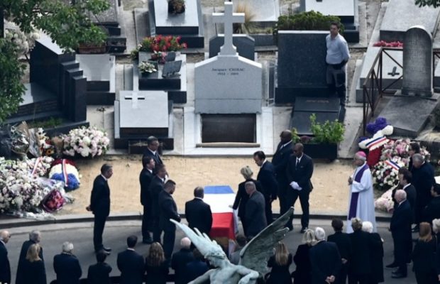 Jacques Chirac inhumé au cimetière du Montparnasse, aux côtés de sa fille Jacques Chirac inhumé au cimetière du Montparnasse, aux côtés de sa fille