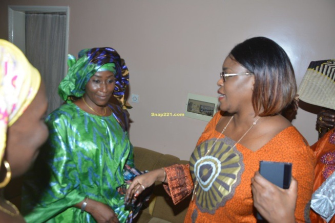 Fatou Aidara et Amadou Sall, les clichés inédits du mariage révélés: Tout sur la dote donnée par le fils du Président Fatou Aidara et Amadou Sall, les clichés inédits du mariage révélés: Tout sur la dote donnée par le fils du Président