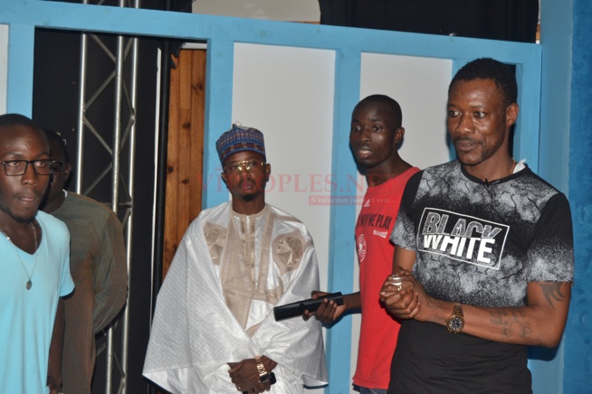 Dans les coulisses du tournage de l'émission magique Célébrité en ligne sur la 2STV tous les samedis à 22H Dans les coulisses du tournage de l'émission magique Célébrité en ligne sur la 2STV tous les samedis à 22H