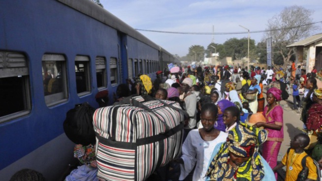 Petit train bleu : Les travailleurs décrètent une grève illimitée Petit train bleu : Les travailleurs décrètent une grève illimitée
