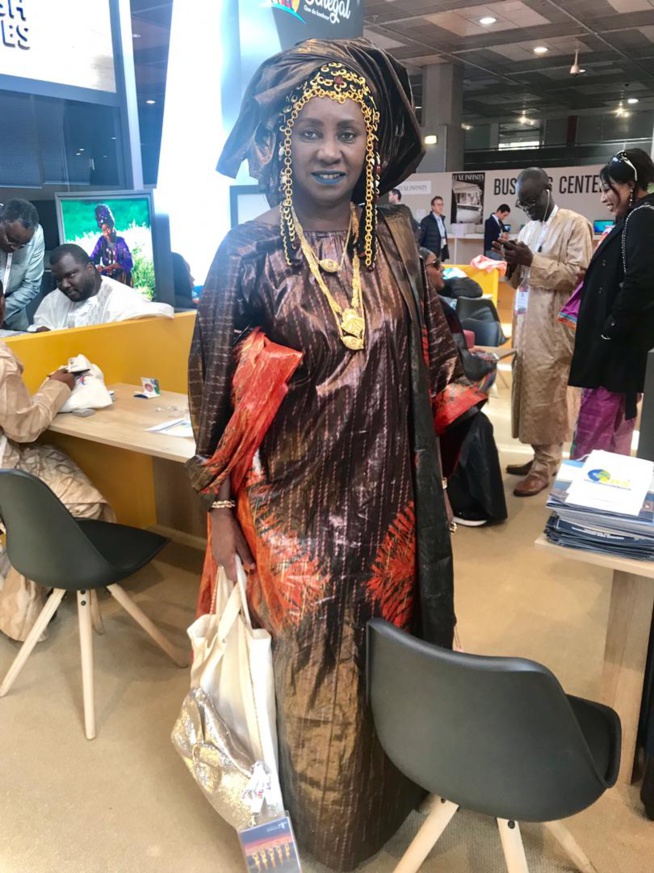 Oumou Sy, la Beauté et la Classe sénégalaises revisitées à Paris Oumou Sy, la Beauté et la Classe sénégalaises revisitées à Paris