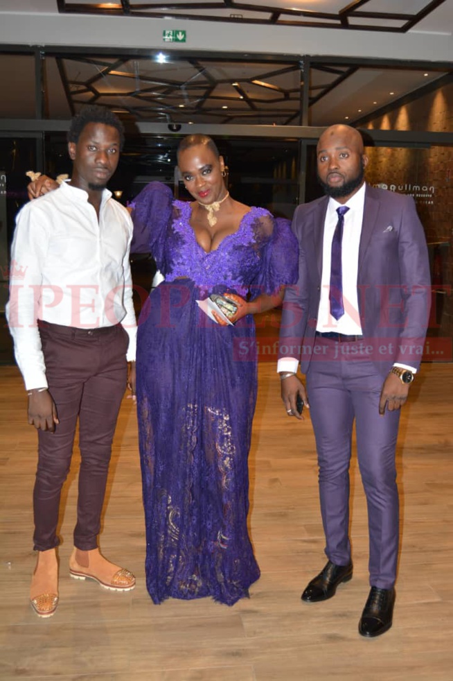 Le « Pathial » de Thioumba Sakho, la fille de Séga Sakho ancien international sénégalais à la soirée de Viviane Le « Pathial » de Thioumba Sakho, la fille de Séga Sakho ancien international sénégalais à la soirée de Viviane