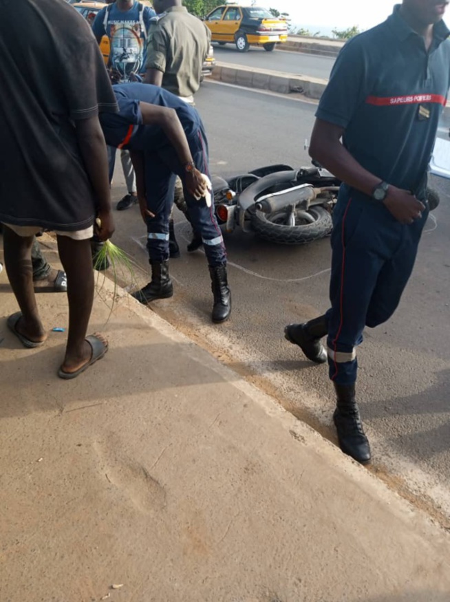 Accident aux Mamelles : Un scootériste sous les roues d'un minibus Tata