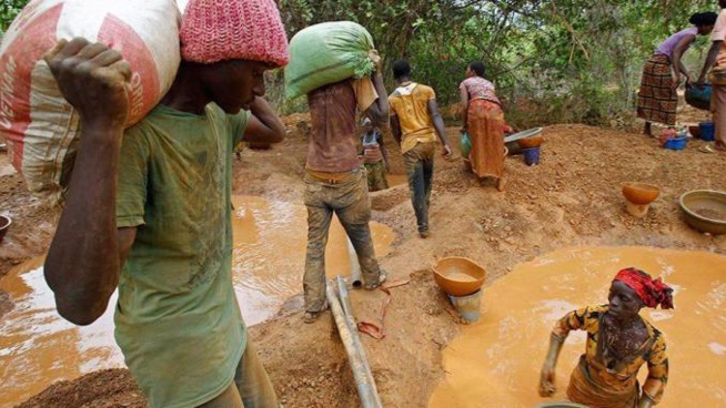 Burkina: Une vingtaine d'orpailleurs tués lors d'une attaque dans le Soum Burkina: Une vingtaine d'orpailleurs tués lors d'une attaque dans le Soum
