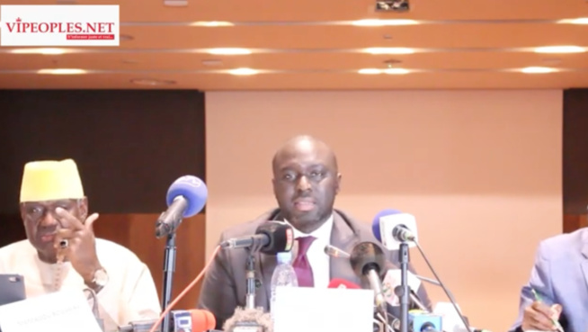 Projet de construction des 100.000 logements sociaux : « Il débuteront dans les pôles urbains mais aussi hors des pôles urbains... »(Abdou Karim Fofana) Projet de construction des 100.000 logements sociaux : « Il débuteront dans les pôles urbains mais aussi hors des pôles urbains... »(Abdou Karim Fofana)