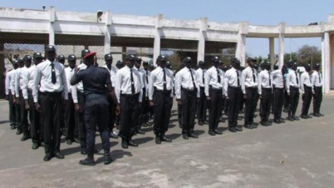 Retrait des Asp de la Police: Aly Ngouille Ndiaye s’explique Retrait des Asp de la Police: Aly Ngouille Ndiaye s’explique