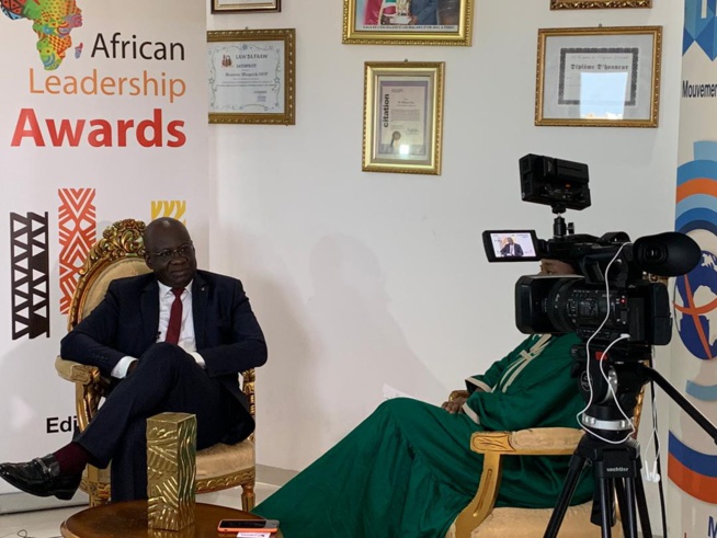 IMAGES: Les coulisses de l'enregistrement avec le président Mbagnick Diop avec une télévision international Label TV pour les ALA 2019.