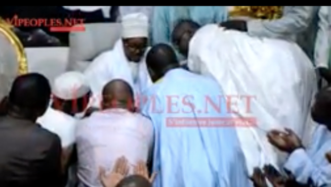 VIDEO: Birane Ndour DG du GFM et la délégation du groupe chez Serigne Bass Abdou Khadre
