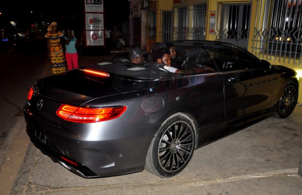 Wally Seck crée l’attraction devant la RFM Wally Seck crée l’attraction devant la RFM