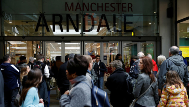 Manchester: Au moins cinq personnes poignardées dans un centre commercial Manchester: Au moins cinq personnes poignardées dans un centre commercial