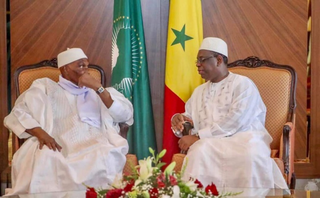 Les chiens aboient, la caravane libérale passe. ( Par Abdoulaye Mamadou Guissé ). Les chiens aboient, la caravane libérale passe. ( Par Abdoulaye Mamadou Guissé ).