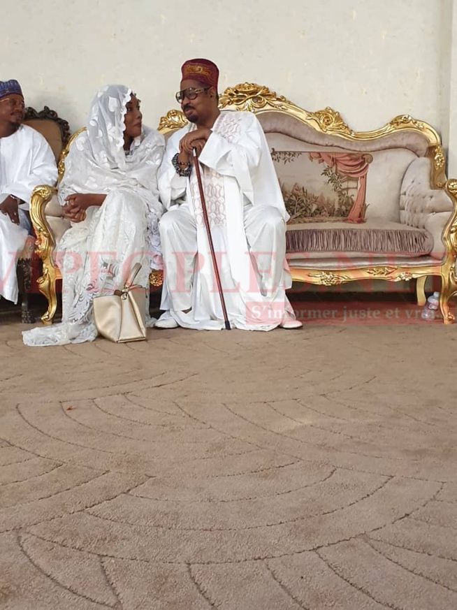 Carnet blanc- Dr. Ahmed Khalifa Niasse et Sokhna Oumou Sy: VOICI les clichés de la confirmation Carnet blanc- Dr. Ahmed Khalifa Niasse et Sokhna Oumou Sy: VOICI les clichés de la confirmation