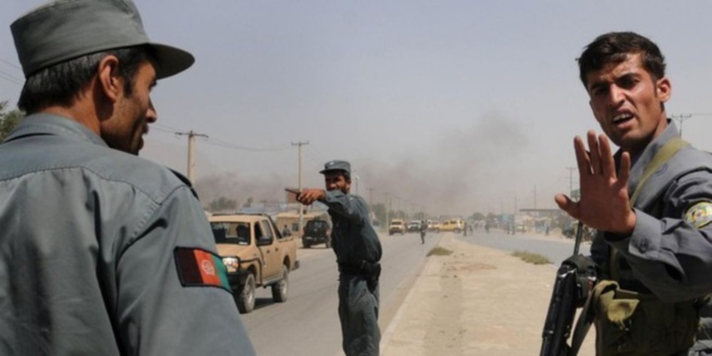 Afghanistan: 62 morts dans l'attaque d'une mosquée pendant la prière du vendredi.