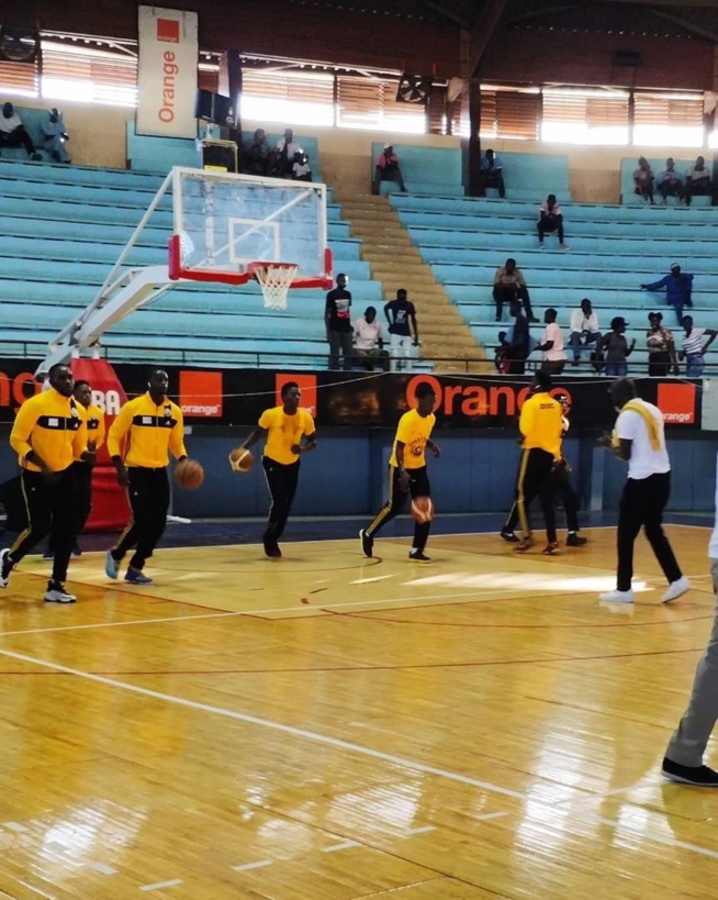 Du jamais vu: Final championnat du Sénégal,au coup d'envoie le stade est "DJAZAKALIZÉ"