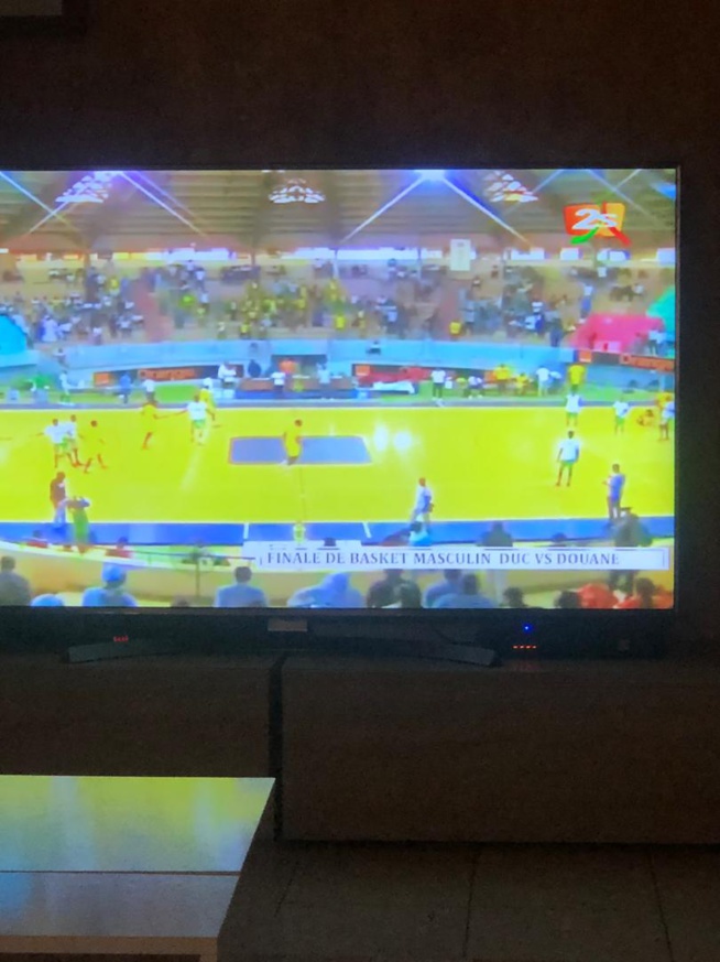 Du jamais vu: Final championnat du Sénégal,au coup d'envoie le stade est "DJAZAKALIZÉ"