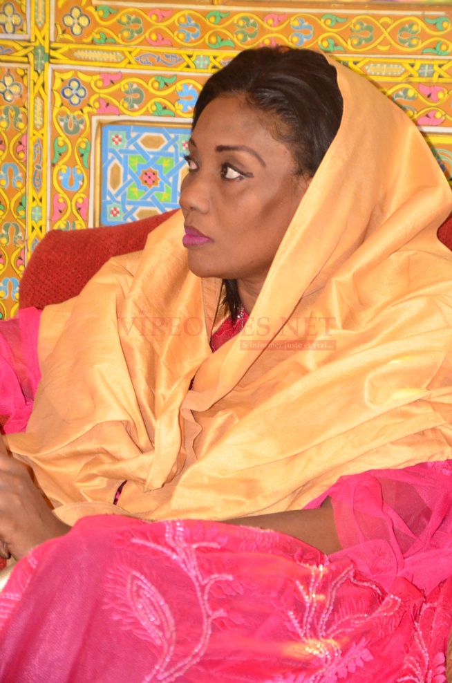 Sokhna Oumou Sy Dabakh,nouvelle femme d’Ahmed Khalifa accueille chaleureusement Khalifa Sall dans son palais