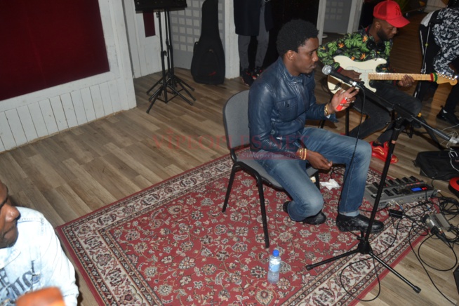 Les 96 images de la répétition de Waly Seck et ses musiciens à Paris.