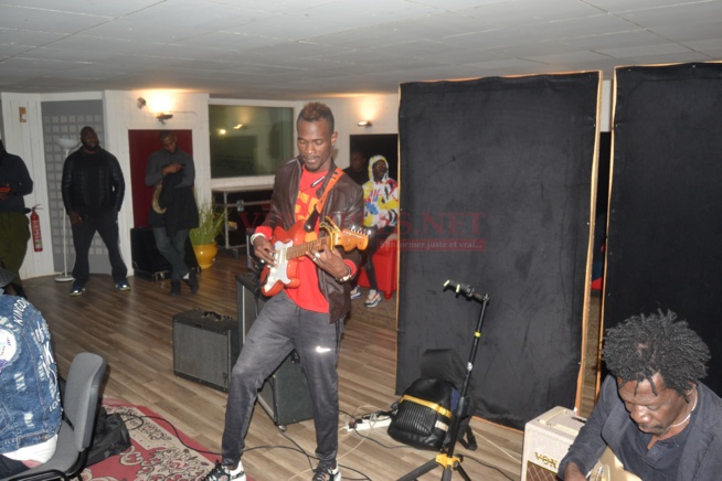 Les 96 images de la répétition de Waly Seck et ses musiciens à Paris.