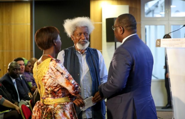 Photo : Le Président Macky Sall en compagnie de Wole Soyinka et du Secrétaire générale de l’Organisation internationale de la francophonie