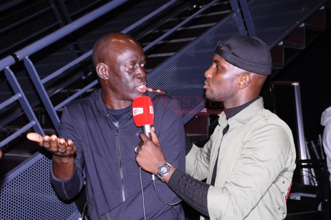 DOMES DE PARIS: Les premiéres images du Sound Check de Waly Seck avant le concert.