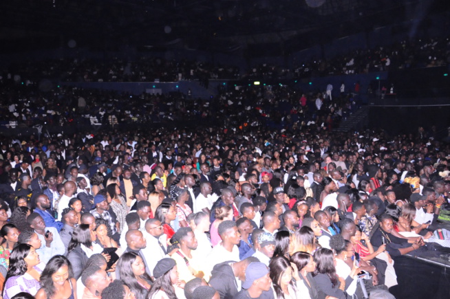 Direct Domes de Paris avec Waly Seck, Paris refuse de monde voici l'entrée des Domes. Direct Domes de Paris avec Waly Seck, Paris refuse de monde voici l'entrée des Domes.