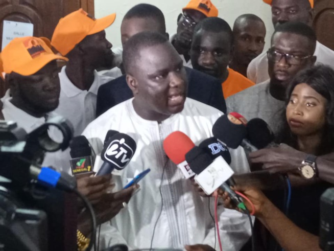Déthié Fall : « Idrissa Seck n’a jamais quitté le terrain politique, il est en action".