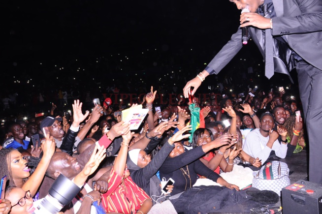 PHOTOS: 195 Images de la belle réussite du concert de Waly Seck au Domes de Paris.