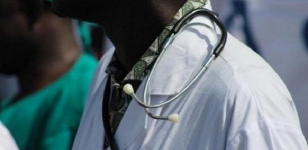 Cité Soprim: Les gendarmes arrêtent un faux docteur guinéen Cité Soprim: Les gendarmes arrêtent un faux docteur guinéen