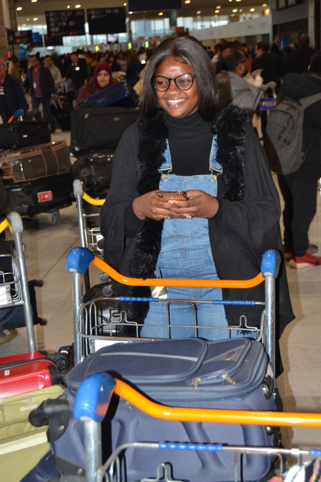 VIDÉO: Arrivées de la première dame du président Mbagnick Diop et sa délégation pour les African Leadership Award à Paris VIDÉO: Arrivées de la première dame du président Mbagnick Diop et sa délégation pour les African Leadership Award à Paris