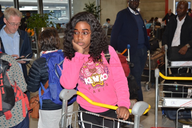 KINÉ FAYE, la fille cadette de Mbaye Dieye en compagnie de sa mère et sa soeur Thiané Faye à Paris pour les African Leadership Awards.