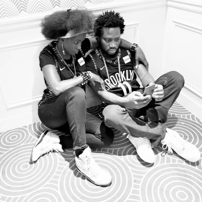 Découvrez La complicité entre Feuz Galsen et son mari Books, C’est une belle et longue histoire d’amour Découvrez La complicité entre Feuz Galsen et son mari Books, C’est une belle et longue histoire d’amour