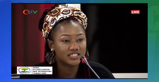 FATOU ” TOUFAH ” JALLOW :Yahya Jammeh a décidé de me pénétrer. Mais avant cela, il a sorti une aiguille de sa poche et m’a injecté sur mon bras FATOU ” TOUFAH ” JALLOW :Yahya Jammeh a décidé de me pénétrer. Mais avant cela, il a sorti une aiguille de sa poche et m’a injecté sur mon bras