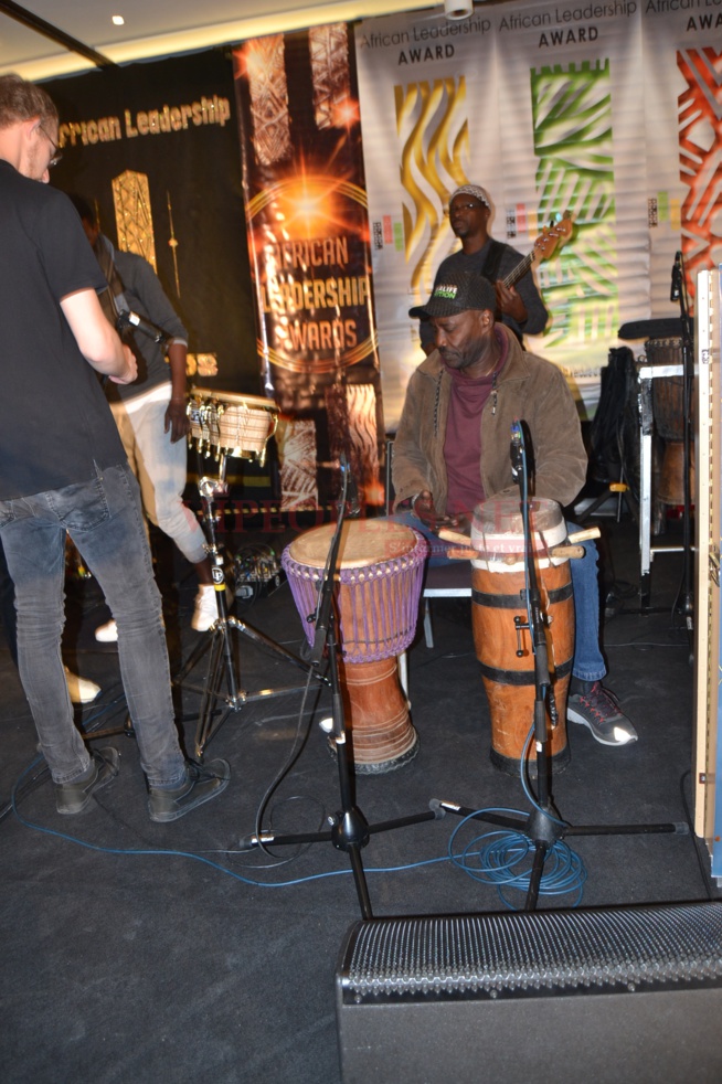 GALA AFRICAN LEADERSHIP AWARD: Les premières images de la balance des artistes, Abyaye de la France, Carlou D. GALA AFRICAN LEADERSHIP AWARD: Les premières images de la balance des artistes, Abyaye de la France, Carlou D.