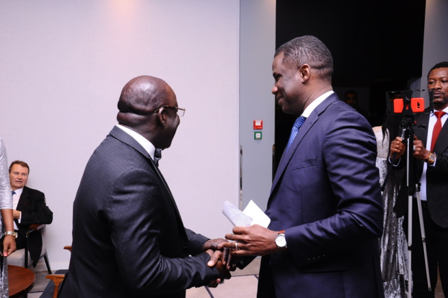 Les premières images de la soirée des African Leadership Award à Paris avec le groupe Promo Consulting. Les premières images de la soirée des African Leadership Award à Paris avec le groupe Promo Consulting.
