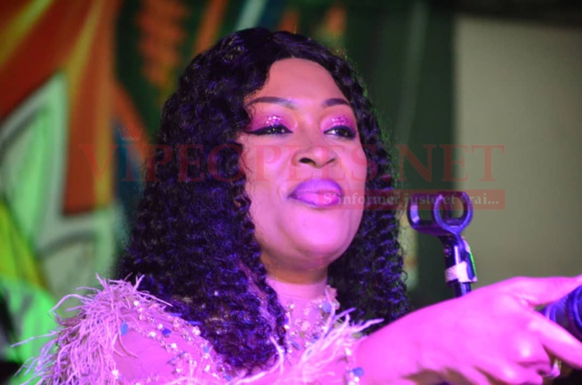 Titi, la lionne de la musique enflamme le Saraba avec son titre de meilleure artiste femelle de l'Afrique de l'Ouest Titi, la lionne de la musique enflamme le Saraba avec son titre de meilleure artiste femelle de l'Afrique de l'Ouest