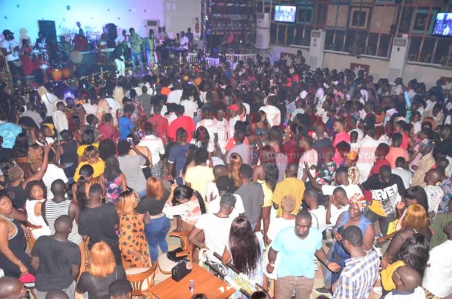 Waly Seck assure son "rakhass" au Penc Mi après la gloire des Dômes de Paris. Regardez les images Waly Seck assure son "rakhass" au Penc Mi après la gloire des Dômes de Paris. Regardez les images