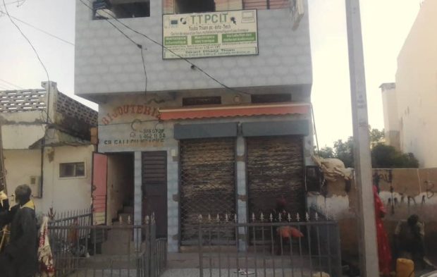 TOUBA – BRAQUAGE À OCASS / Pistolet sur la tempe, Malick Karé forcé de libérer des bijoux en or d’une une valeur de 20 millions. TOUBA – BRAQUAGE À OCASS / Pistolet sur la tempe, Malick Karé forcé de libérer des bijoux en or d’une une valeur de 20 millions.