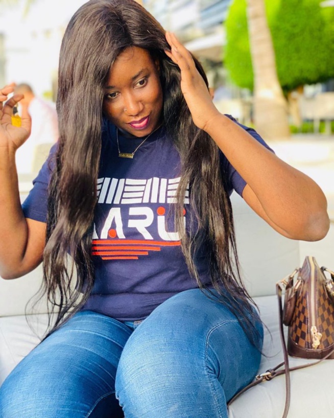 Les Nouvelles photos Chabii, l’actrice fière de ses rondeurs, met en avant ses atouts de femme