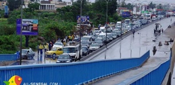 TER- Guinaw-Rail/Sud, Guinaw-Rail/ Nord et Thiaroye vont bientôt étrenner leurs passerelles TER- Guinaw-Rail/Sud, Guinaw-Rail/ Nord et Thiaroye vont bientôt étrenner leurs passerelles