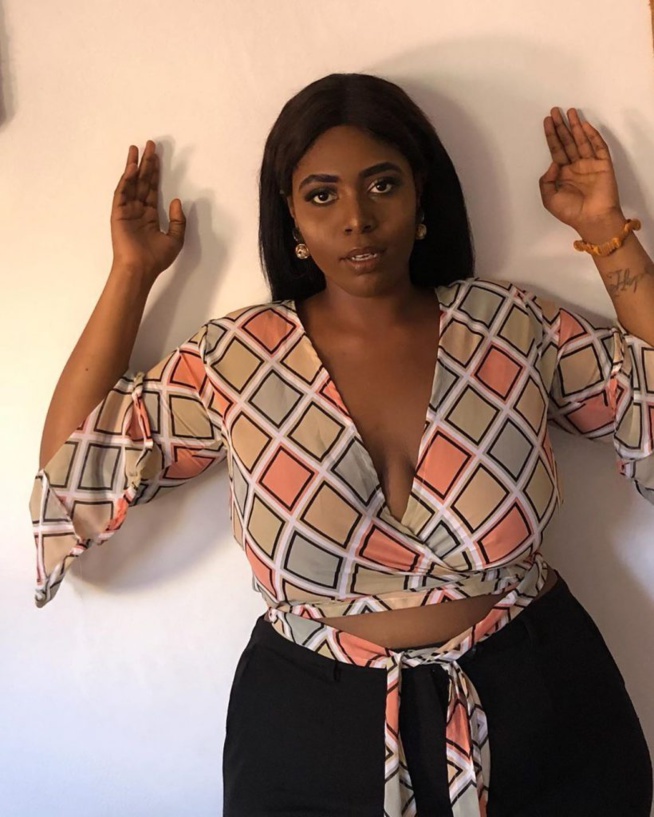 Carole De La Série « Idoles » Exhibe Ses Belles Formes De “Jongama” Carole De La Série « Idoles » Exhibe Ses Belles Formes De “Jongama”