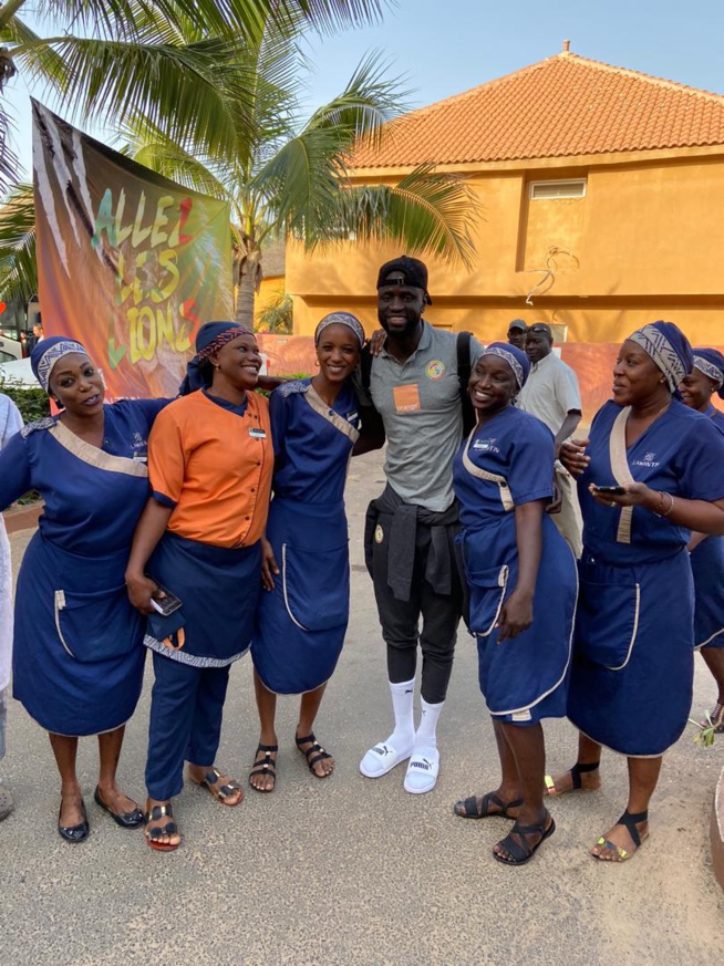 Départ des Lions - Restauration à 6 étoiles: Les Lions satisfaits des services du Lamantin Beach, l’immortalisent avec des clichés Départ des Lions - Restauration à 6 étoiles: Les Lions satisfaits des services du Lamantin Beach, l’immortalisent avec des clichés