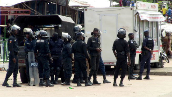 Guinée: au moins un mort dans une nouvelle manifestation de masse de l'opposition