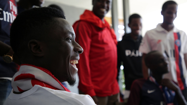 Gana Gueye a rencontré le Fan Club PSG du Sénégal