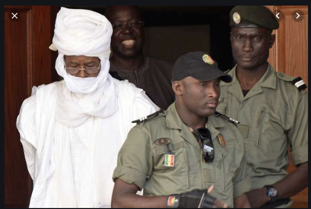Communiqué du collectif des avocats des victimes de Hissène Habré   Le Sénégal ne peut pas gracier un prisonnier international, auteur de crimes contre l’humanité