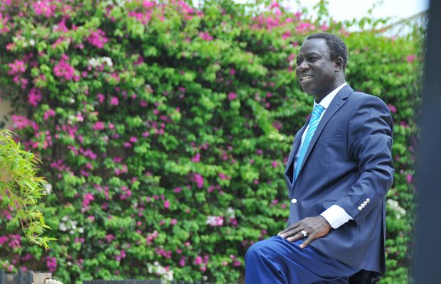 Thione Seck ou l’élégance costumée Thione Seck ou l’élégance costumée