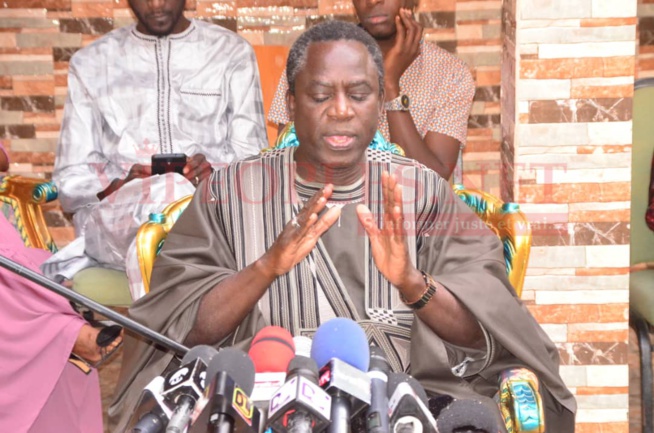 TOURNAGE PROJET CEDEAO - Thione SECK: "Sou démb donn tay doumako déff ndakh té..." TOURNAGE PROJET CEDEAO - Thione SECK: "Sou démb donn tay doumako déff ndakh té..."